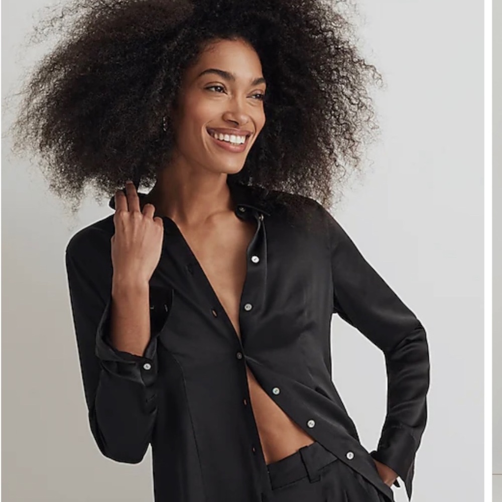 Madewell darted satin button front shirt / size 2